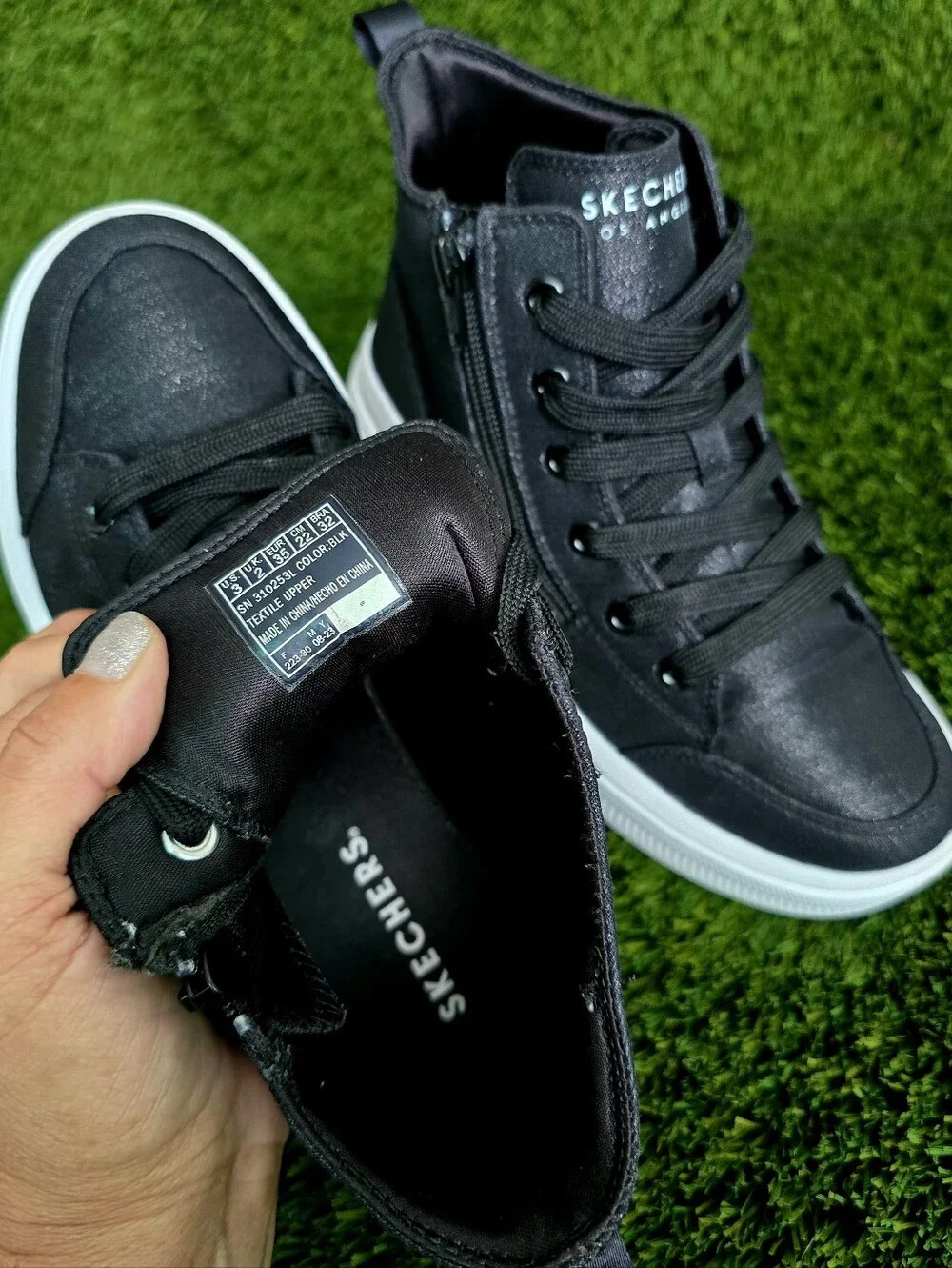 Skechers hyper lift